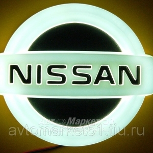   4D NISSAN 11,7x10. White